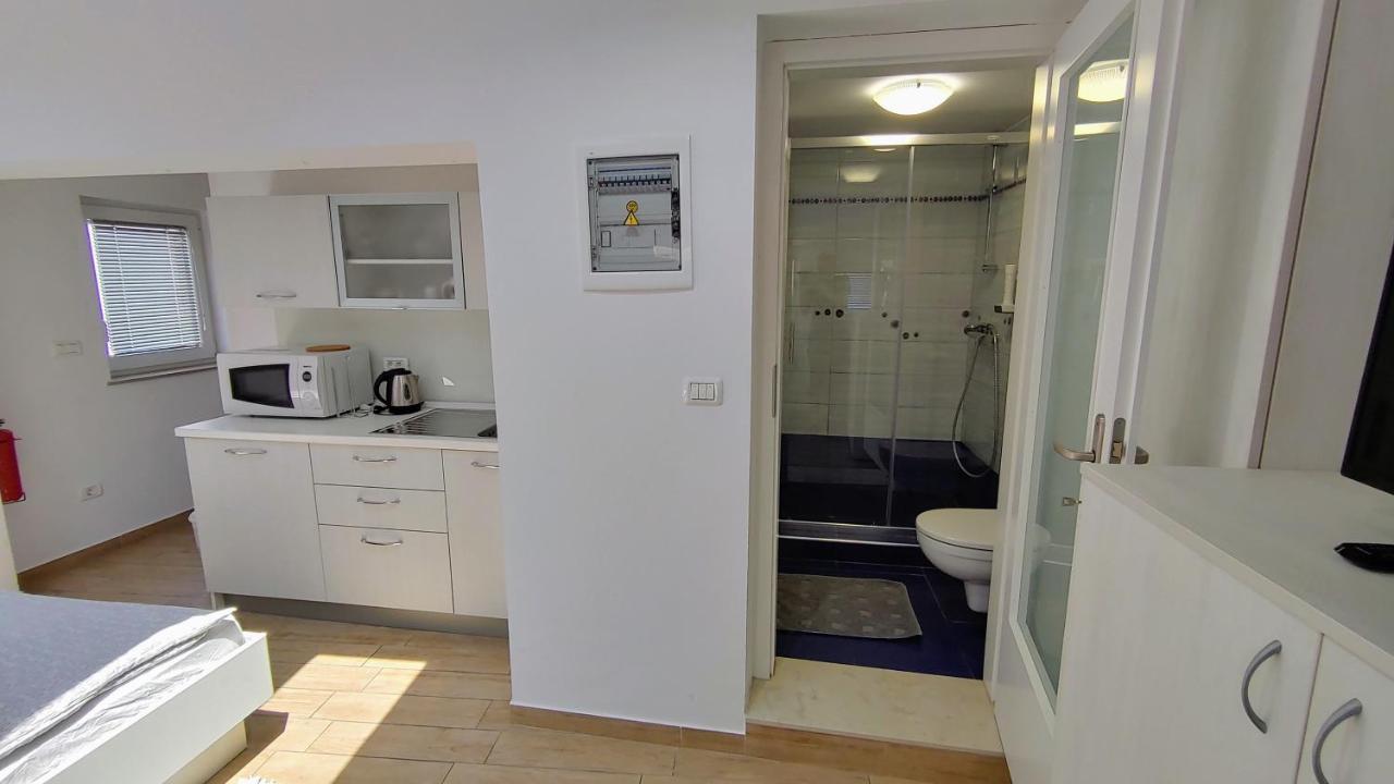 B&B Isola Izola Εξωτερικό φωτογραφία