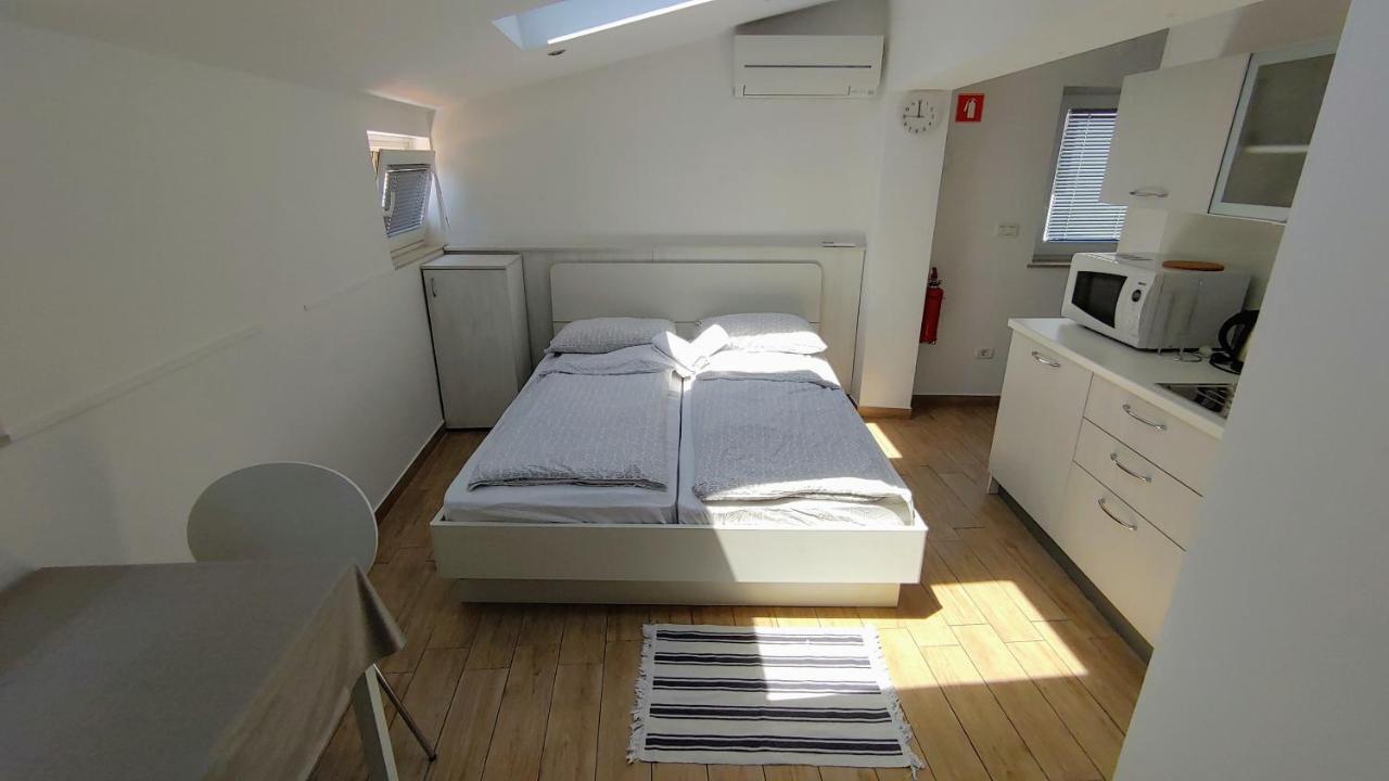 B&B Isola Izola Εξωτερικό φωτογραφία